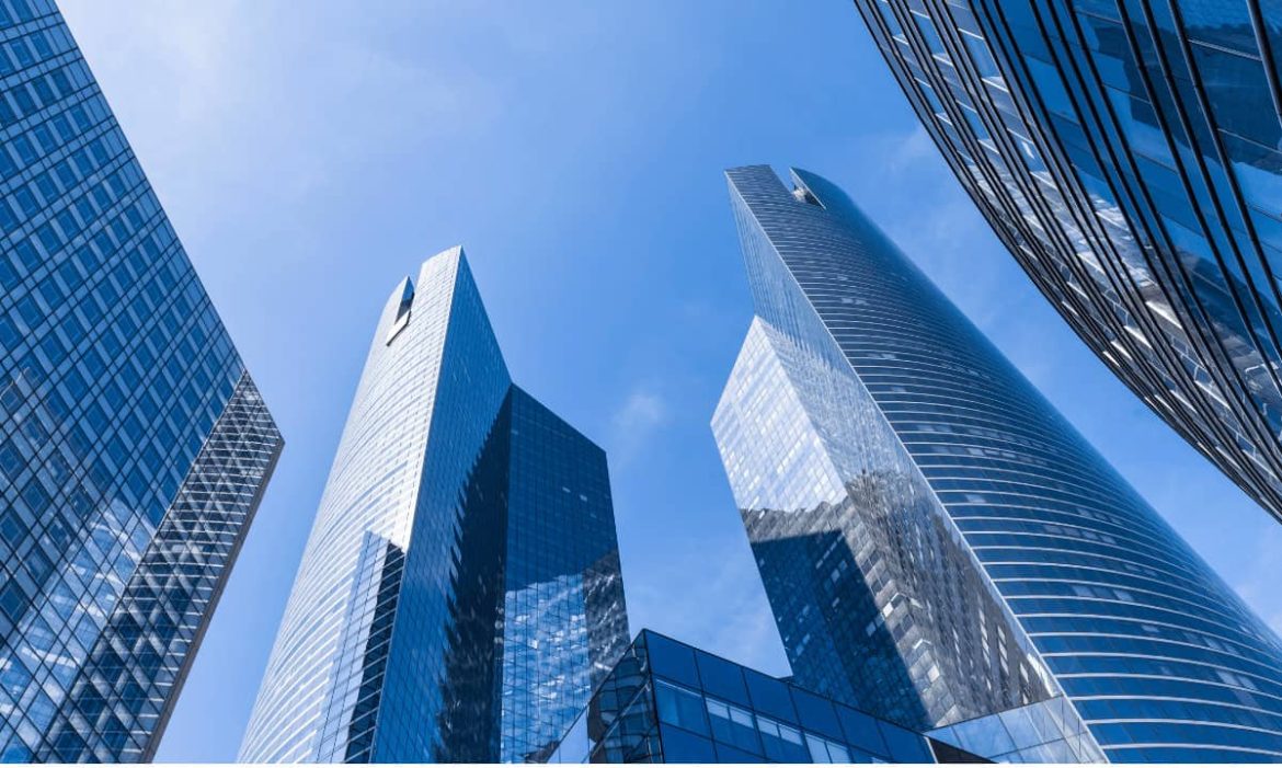 Coinbase Exec Blasts Banking Lobby's Stablecoin Push as 'Unamerican' Overreach